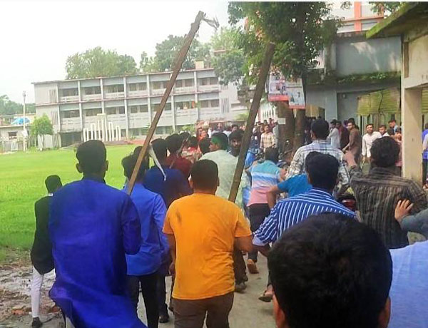 আধিপত্য বিস্তারের দ্বন্দে দুমকিতে ছাত্রলীগ-ছাত্রদলের সংঘর্ষ, আহত-৮