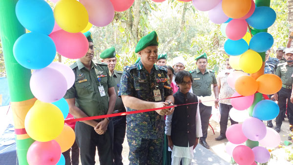 গোপালগঞ্জে গৃহহীন আনসার সদস্যকে ঘর প্রদান