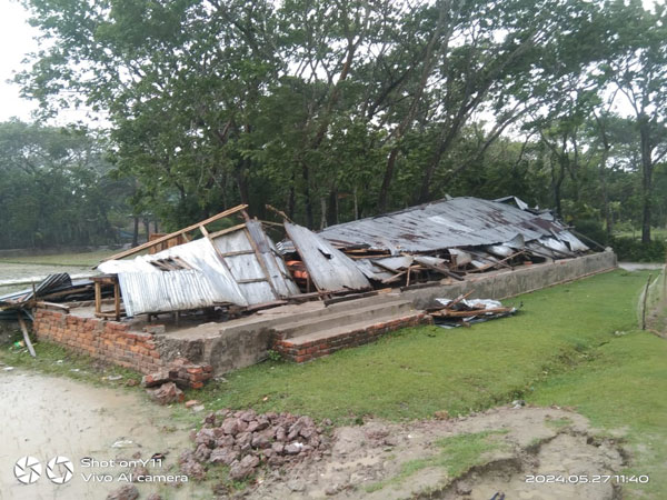 চরফ্যাশনে রেমাল তান্ডবে ১৭শিক্ষা প্রতিষ্ঠান বিধ্বস্ত