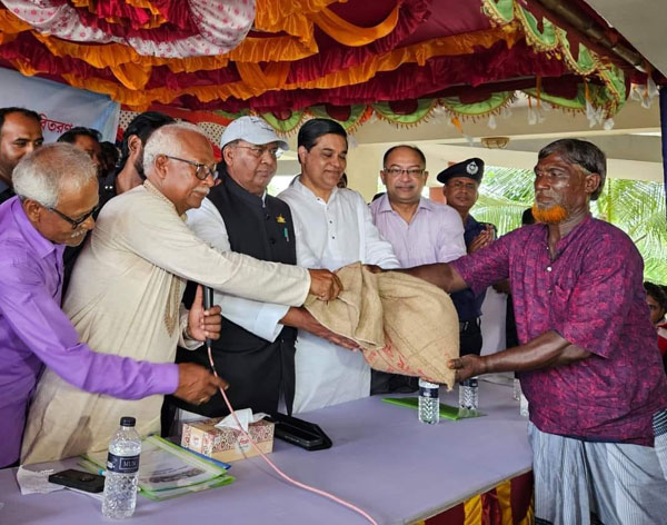 বঙ্গবন্ধুর স্বপ্নের সোনার বাংলা শেখ হাসিনায় পূরণ করছে-দূর্যোগ ও ত্রাণ প্রতিমন্ত্রী