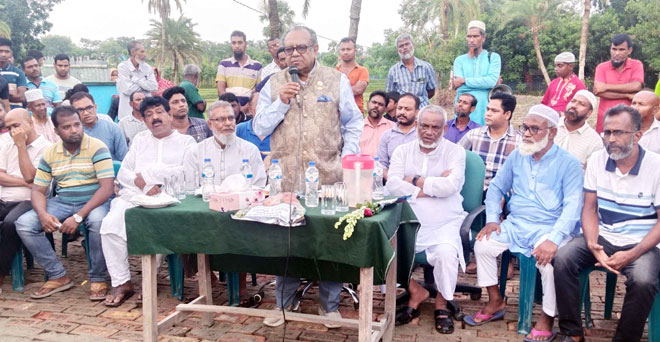 দেবহাটায় মাদানী নগর সড়কের ভিত্তিস্থাপন করলেন-এমপি ডা: রুহুল