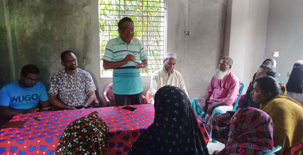 দেবহাটায় প্রতিবন্ধী বিদ্যালয়ে অভিভাবক সভা