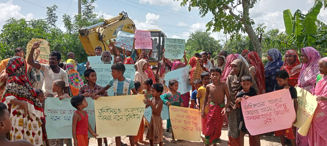 কলাপাড়ায় জনবিক্ষোভের মুখে উচ্ছেদ কার্যক্রম স্থগিত