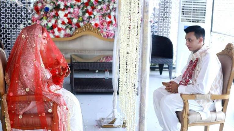যে কারণে বাংলাদেশি যুবককে বিয়ে করলেন পাকিস্তানি ভ্লগার