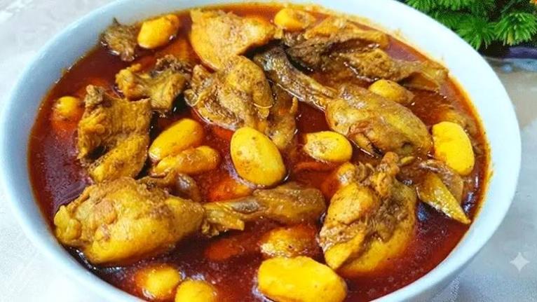 মুরগি ও কাঁঠালের বিচির ঝোল: ভাতের সঙ্গে দারুণ এক মৌসুমি পদ
