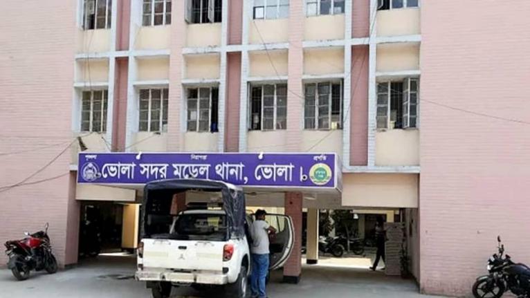 ভোলায় পুলিশ কনস্টেবলের ঝুলন্ত মরদেহ উদ্ধার