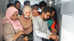 বরিশাল সিভিল সার্জনের অপসারণ দাবিতে শিক্ষার্থীদের বিক্ষোভ, কক্ষে প্রতীকী তালা