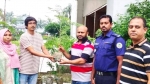 বরগুনায় দুই উন্নয়ন সংস্থার উদ্যোগে কৃষ্ণচূড়া গাছের চারা বিতরণ