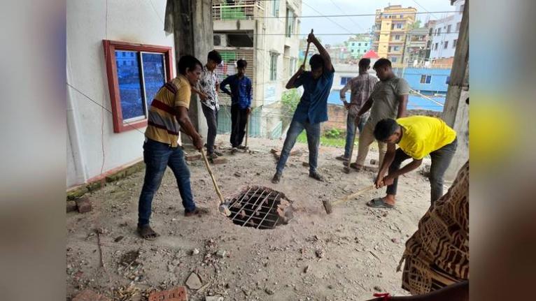 দনিয়া-কদমতলীতে রাজউকের অভিযান, ২১ ভবনের বিরুদ্ধে ব্যবস্থা; বিচ্ছিন্ন ৩৩ বিদ্যুৎ সংযোগ