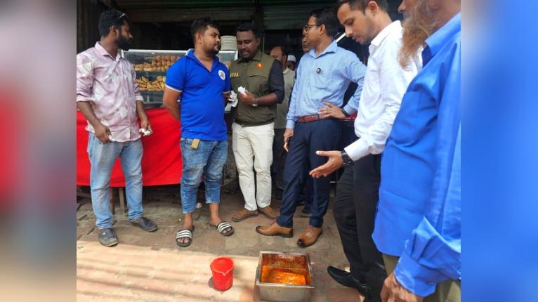গৌরনদীতে ৪ প্রতিষ্ঠানকে জরিমানা, মাদকাসক্ত ব্যক্তির কারাদণ্ড