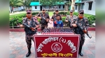 বেনাপোলের পুটখালী সীমান্তে ১৯৯ বোতল নেশাজাতীয় সিরাপসহ আটক ১