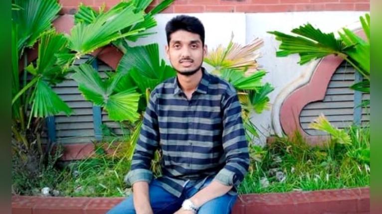 বরিশালে বাস-মাহিন্দ্রা সংঘর্ষ : আহত ববি শিক্ষার্থী মারা গেছেন
