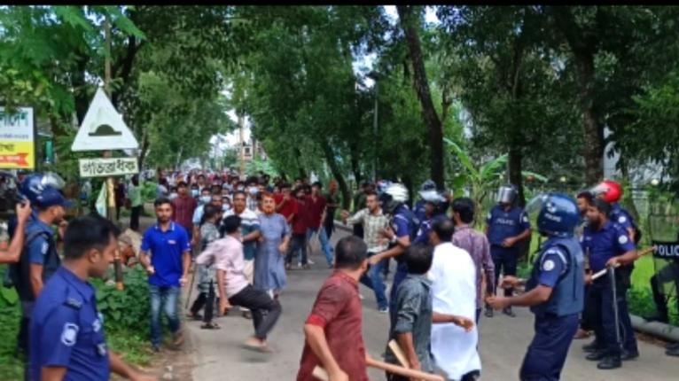 দুমকিতে যুবদলের আনন্দ মিছিলে হামলা, আহত ৫; মোটরসাইকেল ভাঙচুর