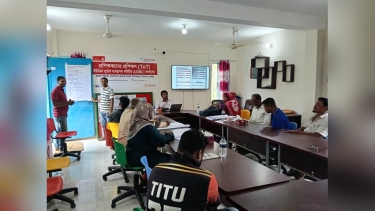 কয়রায় ইউনিয়ন দুর্যোগ ব্যবস্থাপনা কমিটির প্রশিক্ষকদের প্রশিক্ষণ