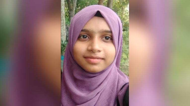 কয়রার শাহানা ফেরদৌসী পেয়েছে গোল্ডেন এ প্লাস, হতে চায় চিকিৎসক