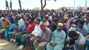 পর্যটক হয়রানি বন্ধ ও সেবার মানোন্নয়নে কুয়াকাটায় চালকদের সঙ্গে মতবিনিময়