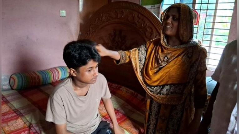 মেয়ে থেকে ছেলে পরিচয়ে কাবির, কালিয়াকৈরে তরুণকে ঘিরে চাঞ্চল্য