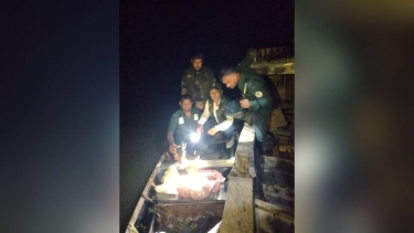 কয়রায় ৭০ কেজি হরিণের মাংস ফেলে পালাল চোরাশিকারীরা
