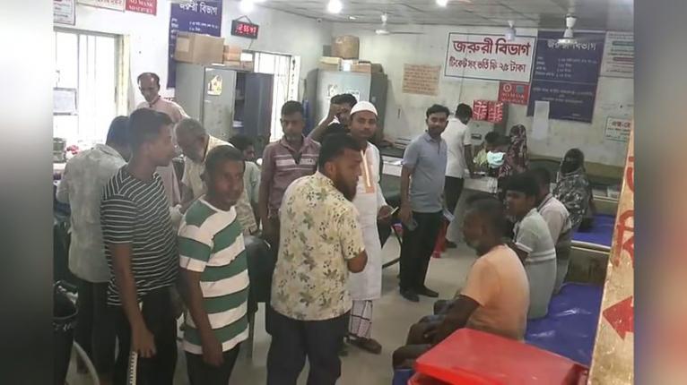 লঘুচাপের প্রভাবে ট্রলারসহ চার নৌযানডুবি, একজনের মৃত্যু, ৫৫ জনকে জীবিত উদ্ধার