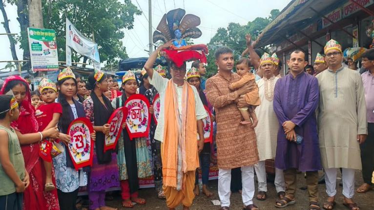 বাউফলে শোভাযাত্রা ও আলোচনা সভায় জন্মাষ্টমী উদযাপন