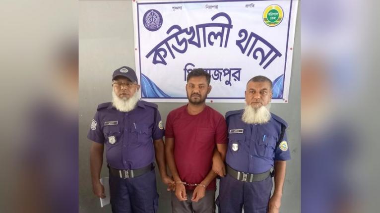 কাউখালীতে বিএনপি কার্যালয় ভাঙচুর মামলায় ছাত্রলীগ নেতা গ্রেপ্তার