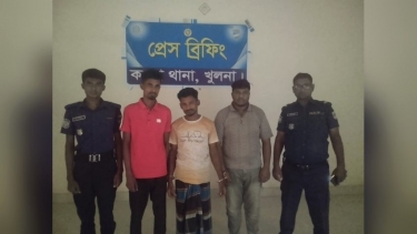 কয়রায় ১৯ পিস ইয়াবাসহ তিন মাদককারবারি আটক