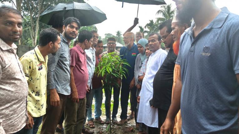 বিএনপির প্রতিষ্ঠাবার্ষিকীতে জিয়ানগরে বৃক্ষরোপণ ও পোনা মাছ অবমুক্ত