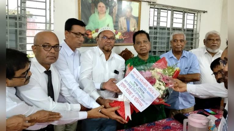 বিচারপ্রার্থীদের পক্ষে আন্তরিকভাবে কাজের আহ্বান এমপি মোশাররফের