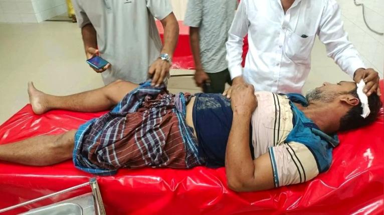 ভোলায় স্বেচ্ছাসেবক লীগ নেতাকে কুপিয়ে জখম