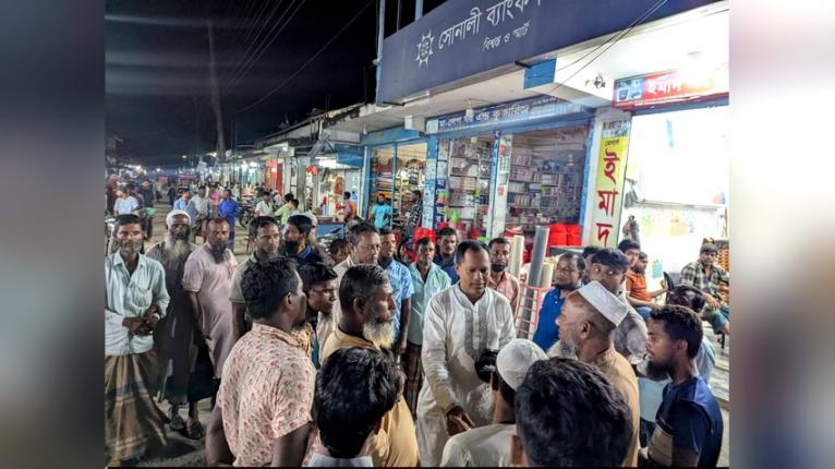 মনপুরায় দুই শতাধিক মোটরসাইকেল নিয়ে চেয়ারম্যান প্রার্থীর গণসংযোগ
