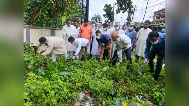পিরোজপুরে ডেঙ্গু প্রতিরোধে তিন মাসের পরিচ্ছন্নতা অভিযান শুরু