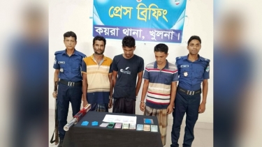 কয়রায় পৃথক অভিযানে ইয়াবাসহ ৩ মাদককারবারি আটক