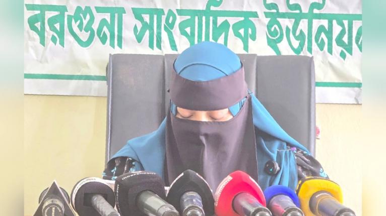 বরগুনায় ধর্ষণচেষ্টা মামলা তুলে নিতে হুমকির অভিযোগ