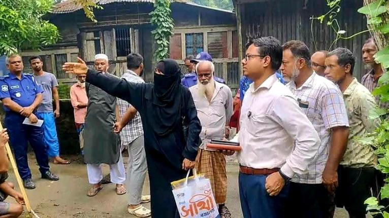 গৌরনদীতে এসিল্যান্ডের উদ্যোগে ১৫ বছরের জমি বিরোধের অবসান