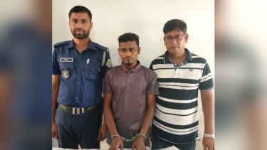 মনপুরায় ইয়াবাসহ পান ব্যবসায়ী আটক
