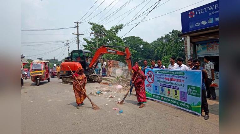 কালকিনি বাজারে পরিচ্ছন্নতা ও অবৈধ দখল উচ্ছেদ অভিযান