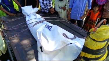 সুন্দরবনে কয়লাবাহী জাহাজের ধাক্কায় নিখোঁজ জেলের লাশ উদ্ধার