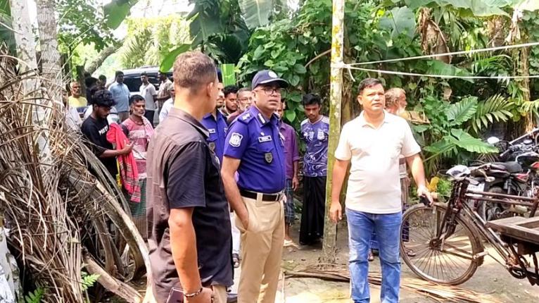 কাউখালীতে গৃহবধূকে শ্বাসরোধে হত্যার অভিযোগ, ঘরের মালামাল লুট