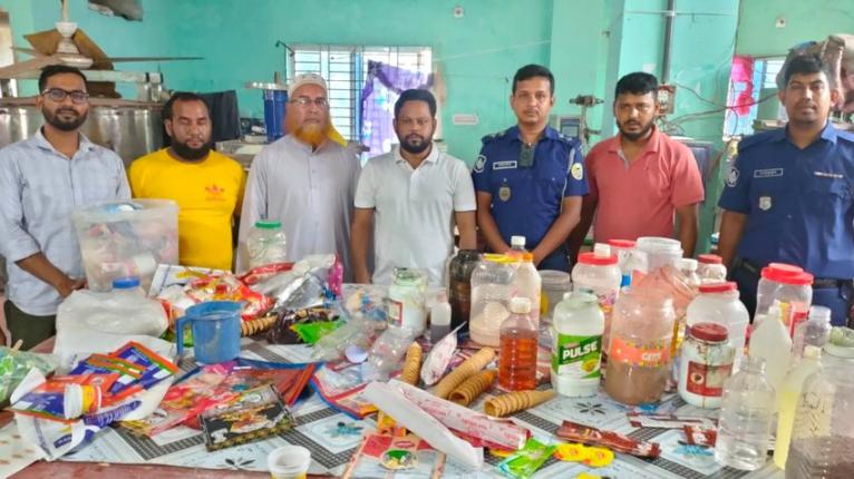 ভাণ্ডারিয়ায় ভেজাল কারখানার মালিকের ২ বছরের জেল