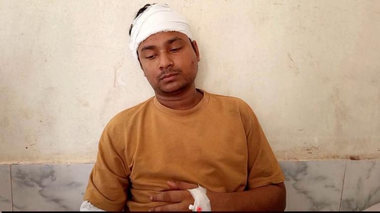 নেছারাবাদে ইভটিজিংয়ের প্রতিবাদ করায় ছাত্রদল নেতাকে কুপিয়ে জখম